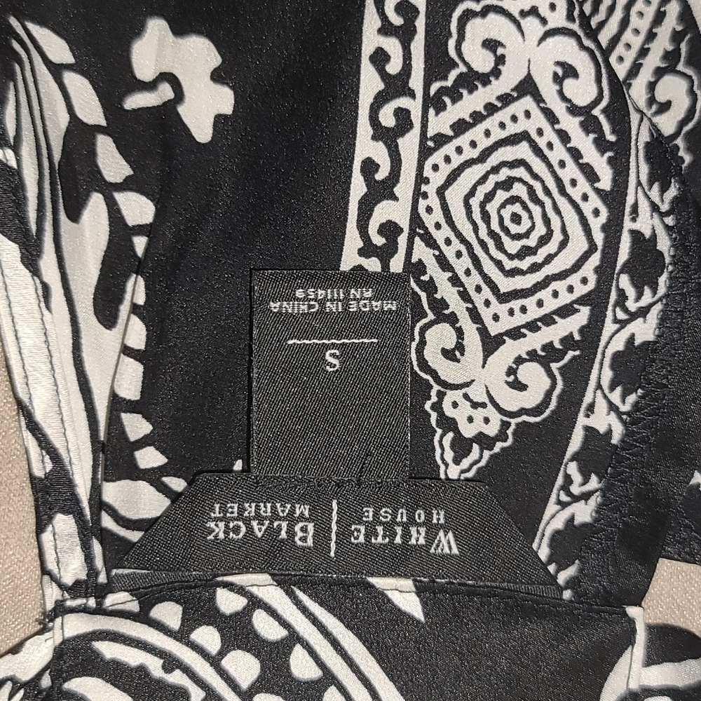 WHITE HOUSE BLACK MARKET - Silk Tunic - Picture 4 of 9